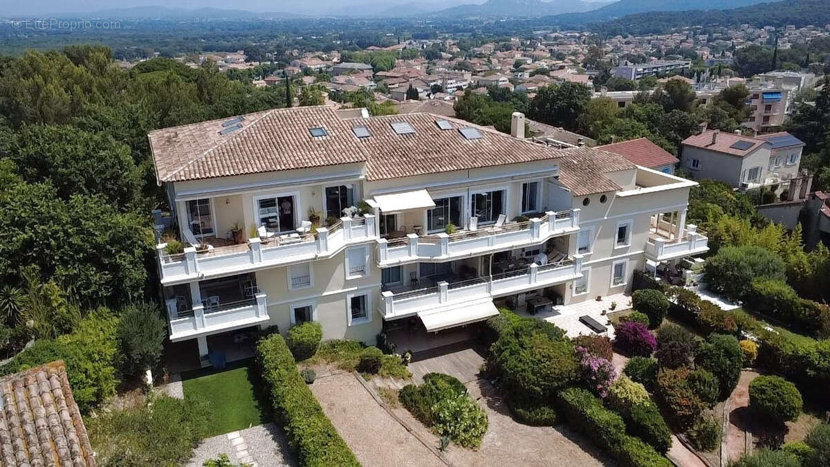 Appartement à LE PRADET