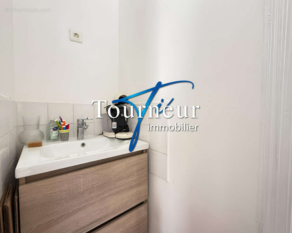 Commerce à SANARY-SUR-MER