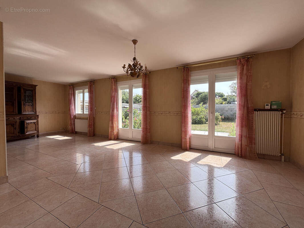 Maison familiale quartier calme - photo 4