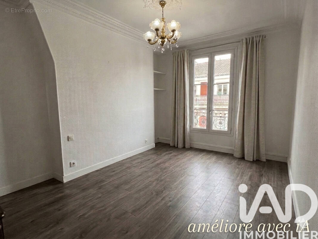 Photo 1 - Appartement à CLICHY
