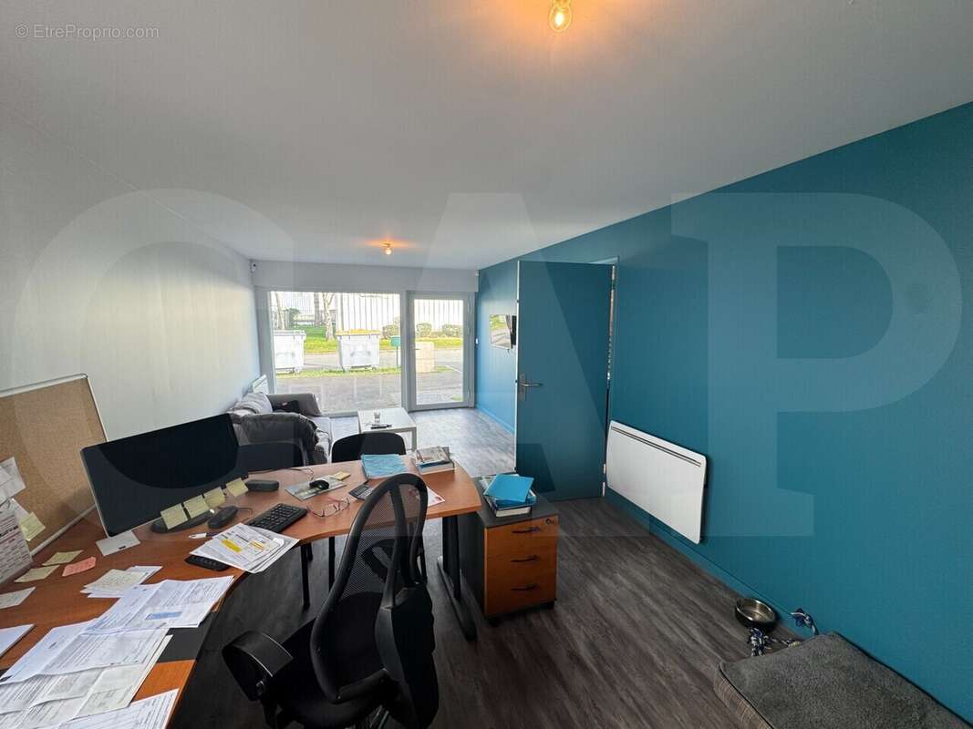 230 m² à Le Rheu  - photo 2