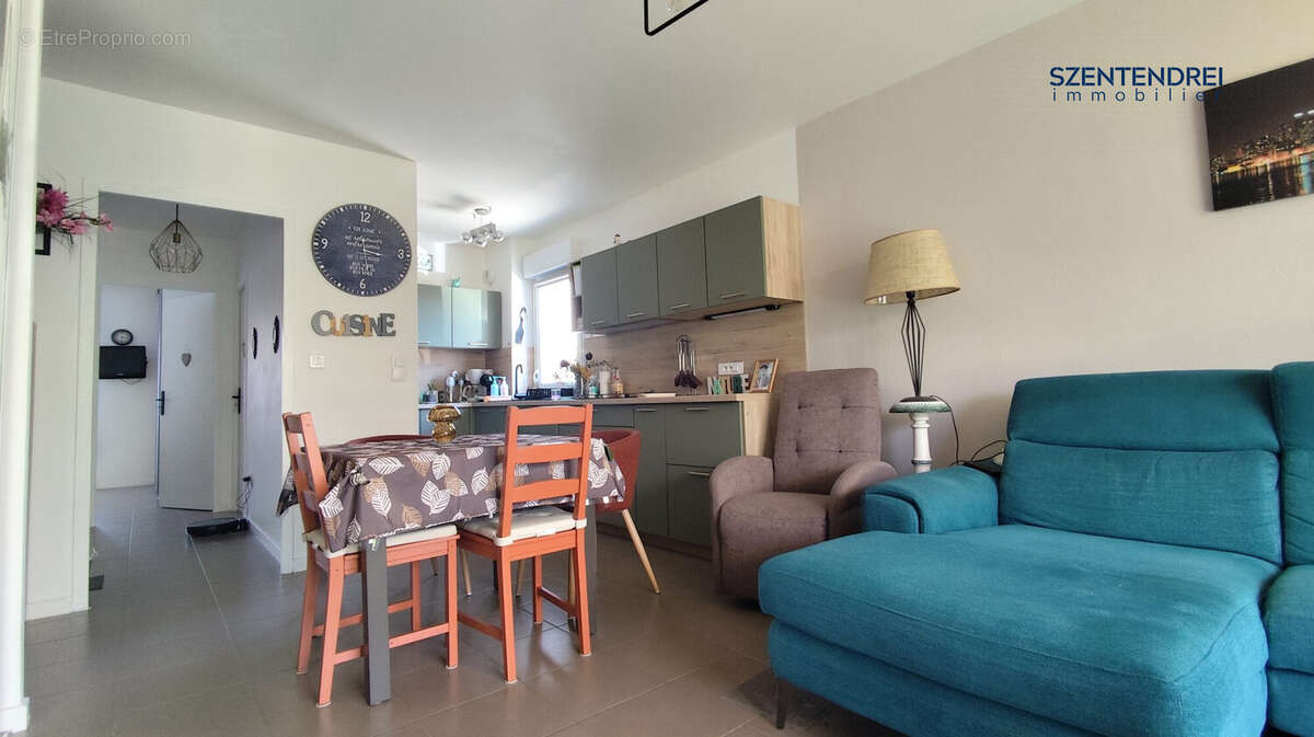 Szentendrei Immobilier - Appartement T3 avec jardin - LUNEL - Appartement à LUNEL