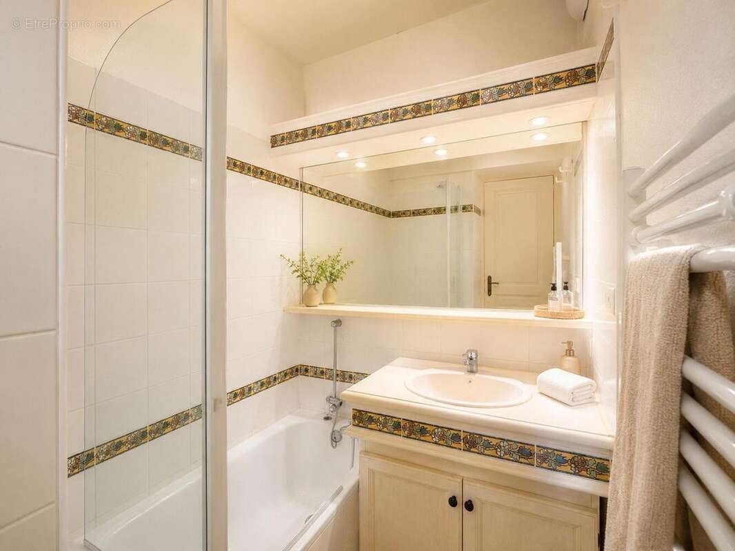 Photo 7 - Appartement à MALLEMORT