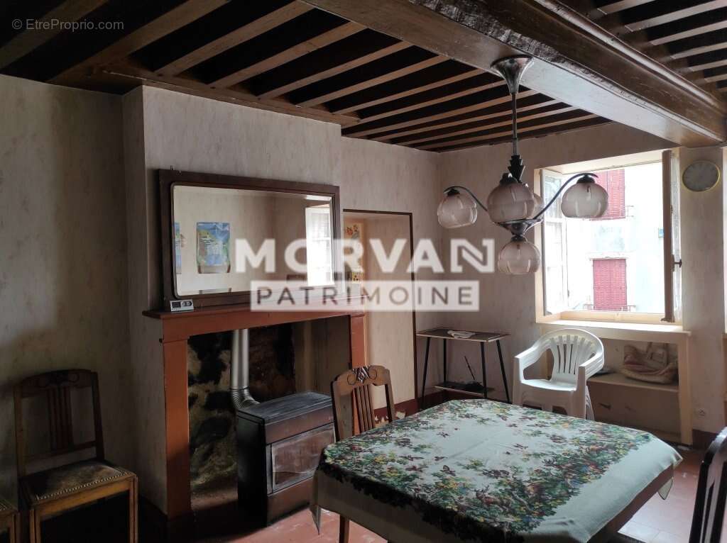 Maison à CHATEAU-CHINON(VILLE)