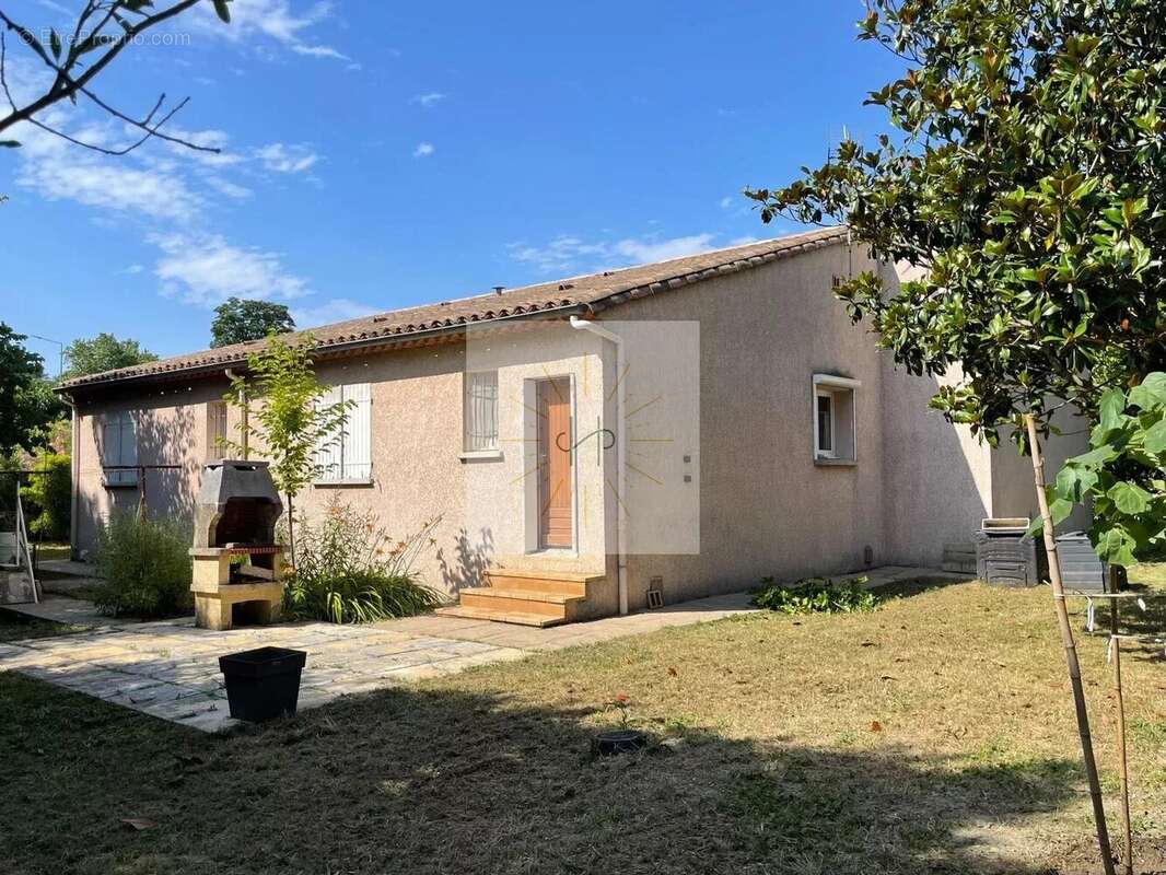 Maison à MONTELIMAR