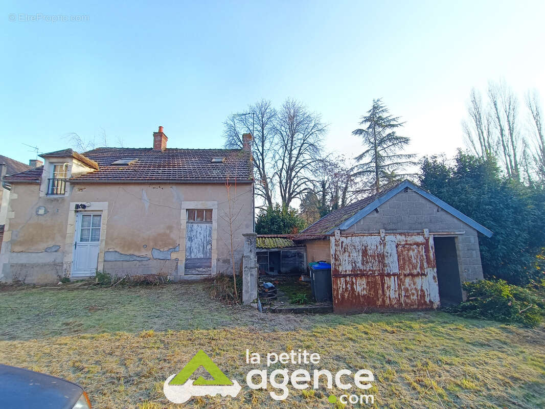Appartement à SANCERGUES