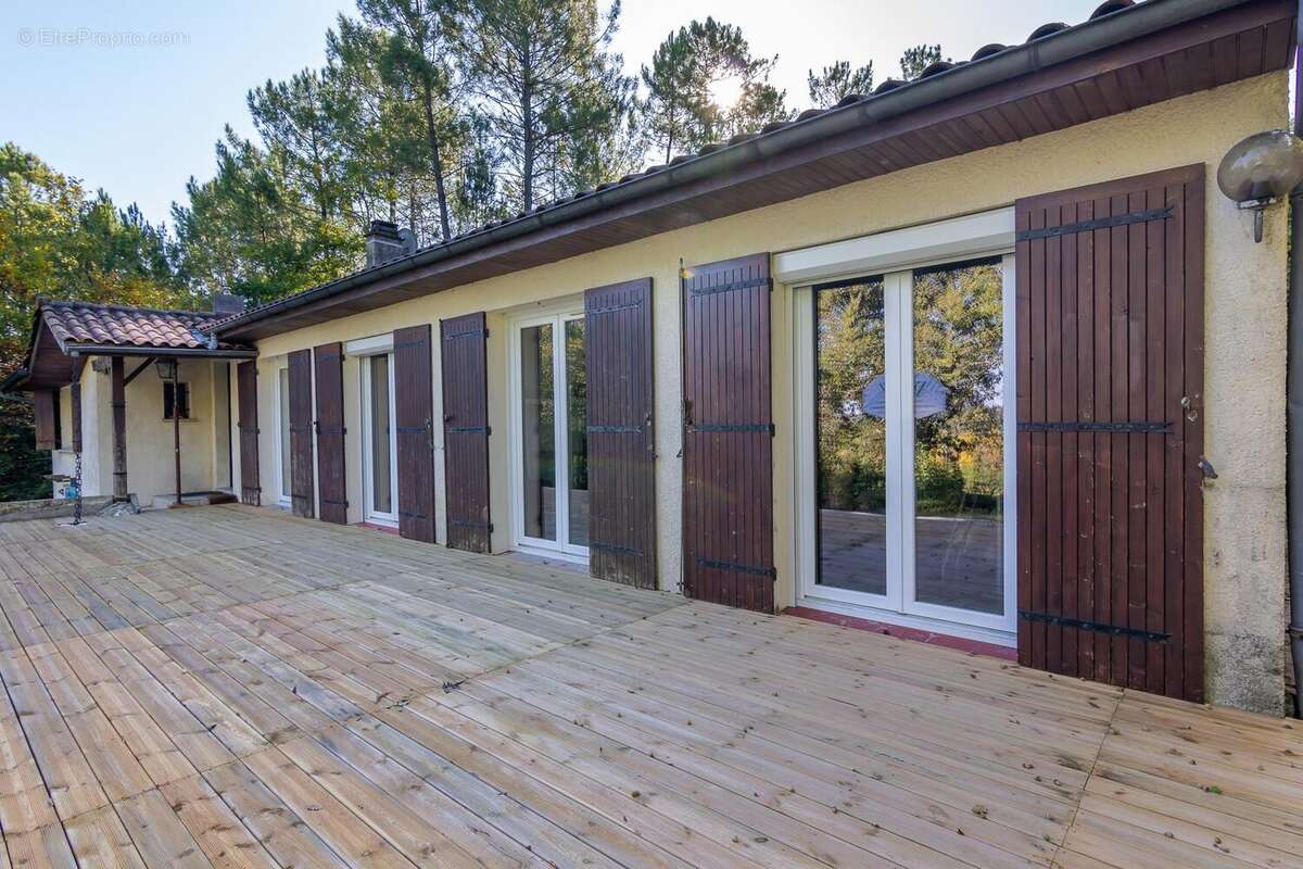 Photo 2 - Maison à VILLEGOUGE