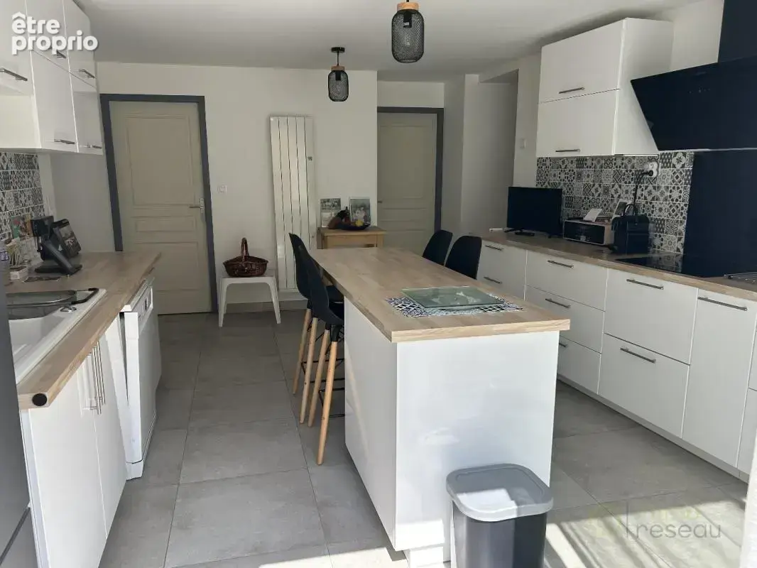 Maison 5 pièces 143 m² à vendre à Chaille-Les-Marais (85450) - photo 2