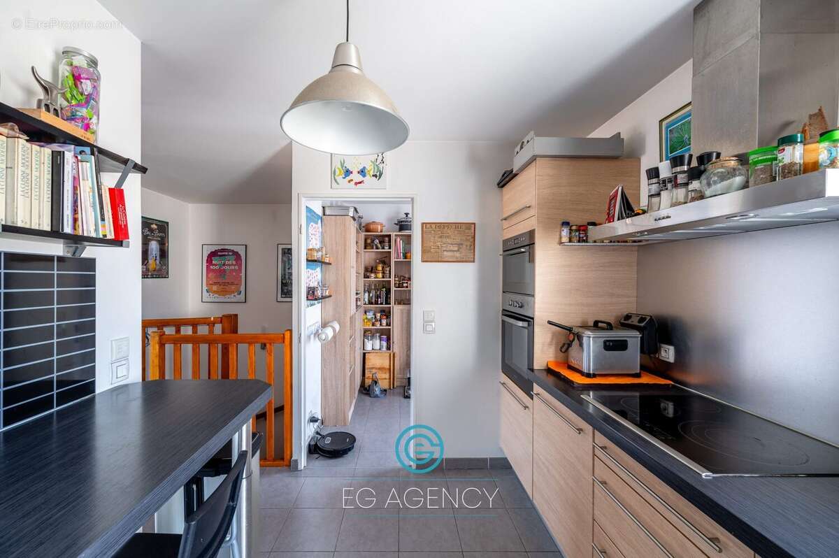 Appartement à MARSEILLE-10E