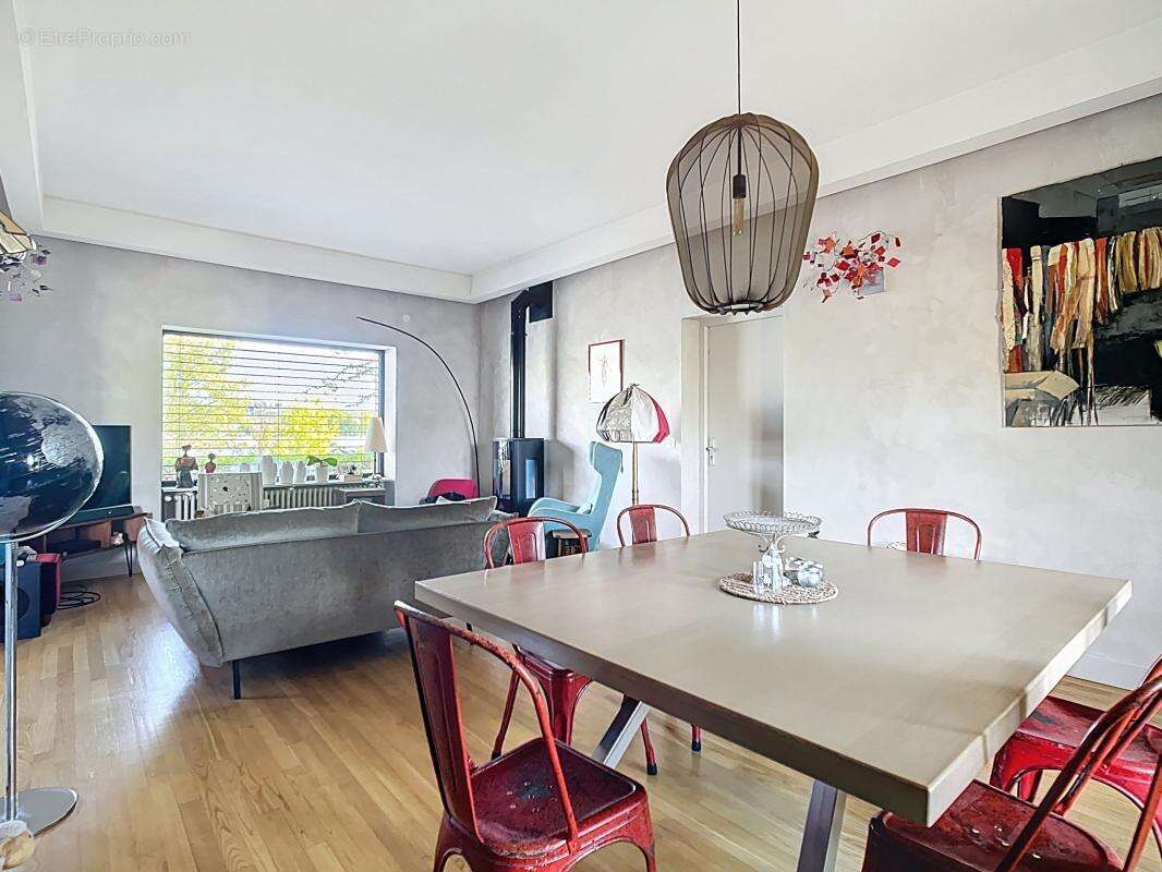 Maison à TOURNON-SUR-RHONE