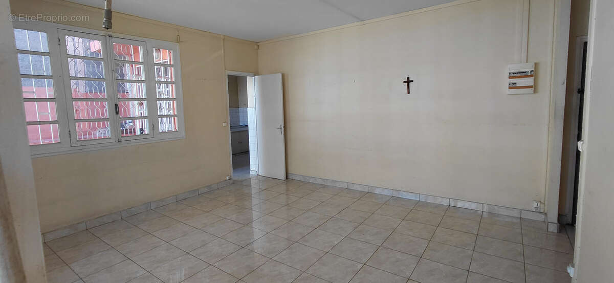 Appartement à POINTE-A-PITRE