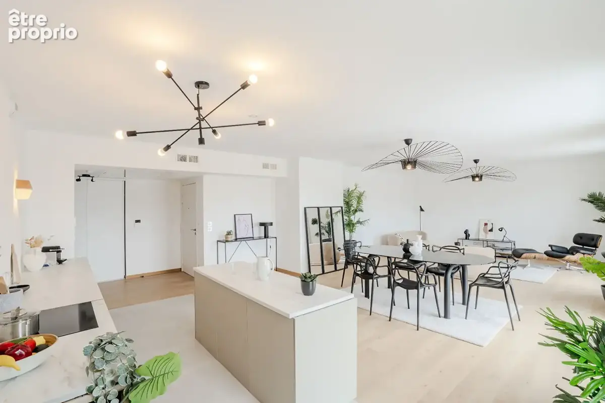 Appartement T4 de 123m² avec terrasse de 32m² au 8ème étage et dernier étage à Marseille 13008 - photo 3
