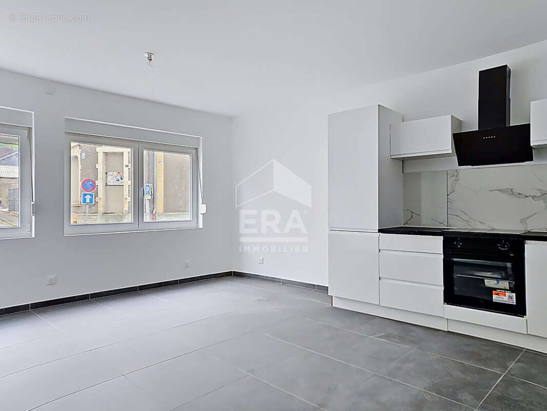 Appartement à LONGLAVILLE