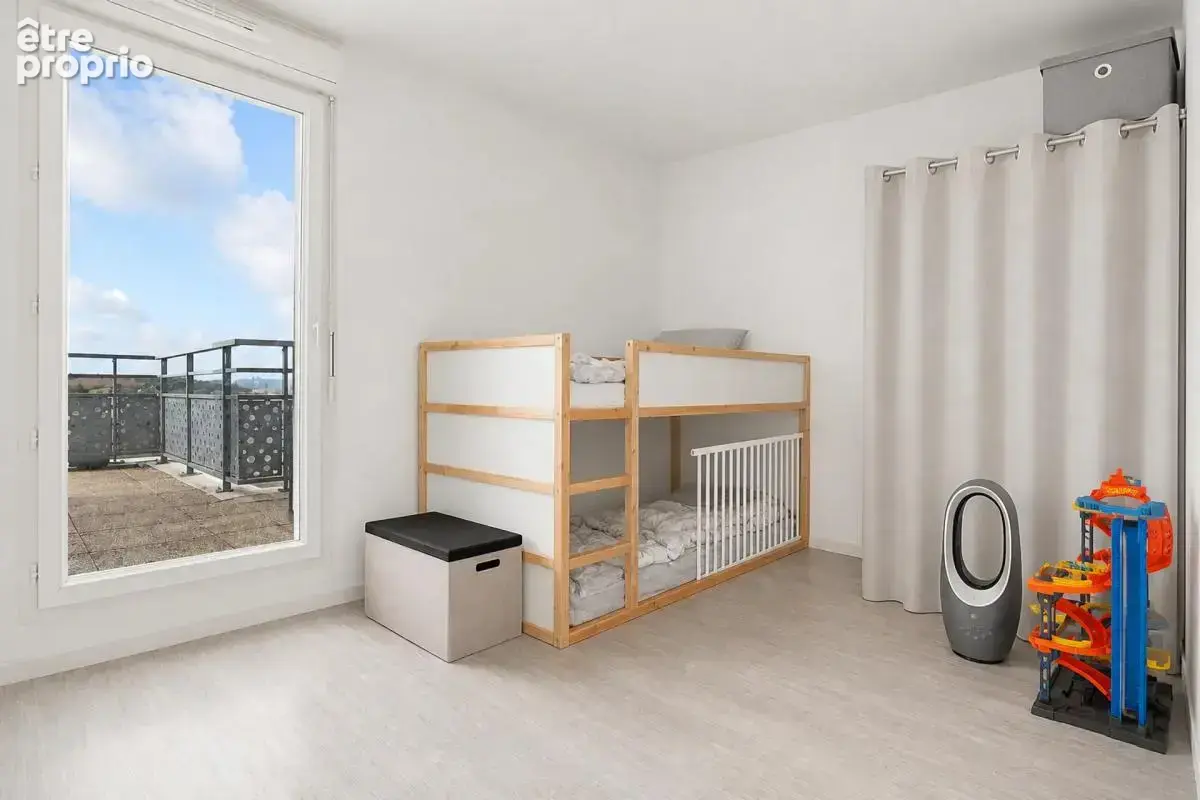 Appartement de 5 pièces de 88 m² à Limay - photo 8