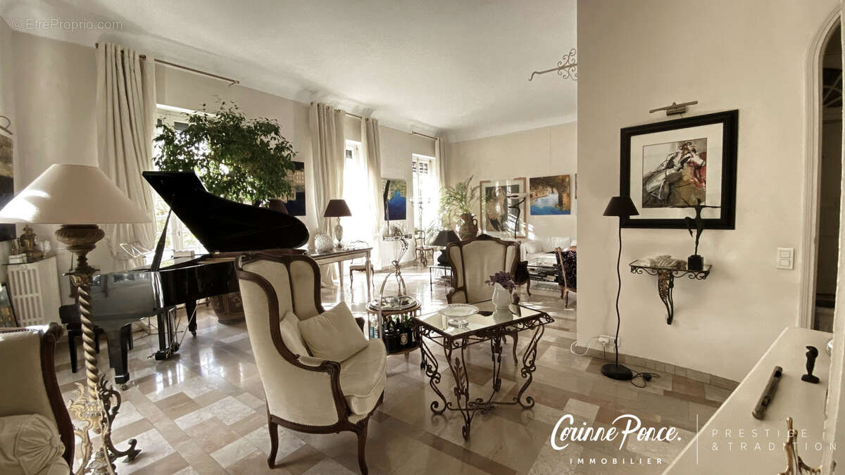 Appartement à NIMES