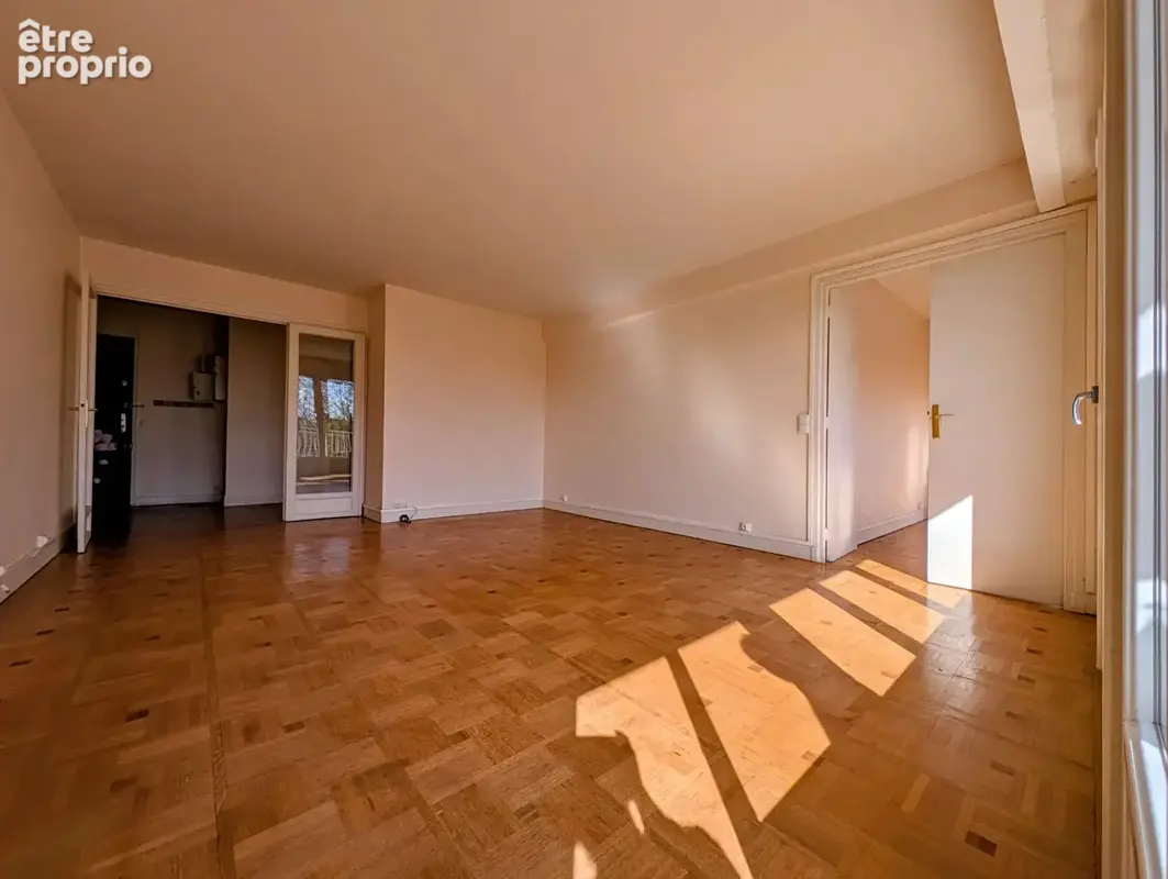 MAISONS-LAFFITTE - PARC - Appartement 4 pièces de 90 M² + balcons + parking et cave + Chambre - photo 4