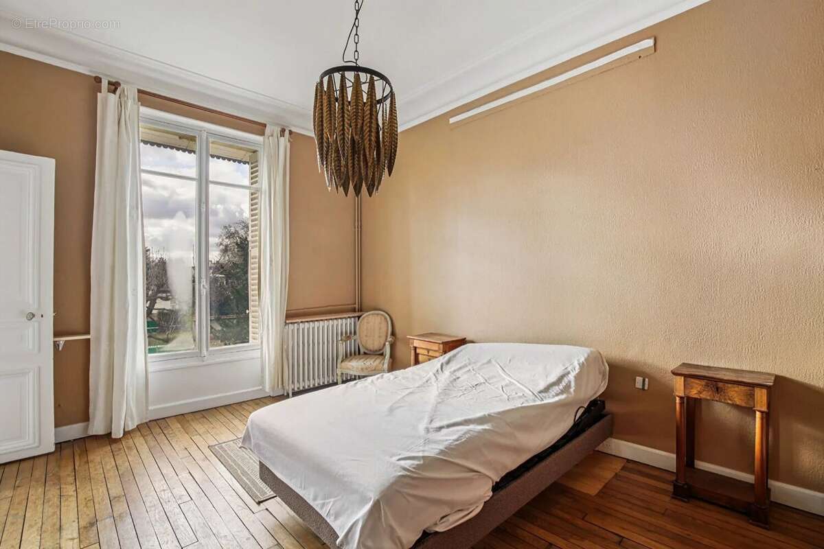 Maison à LE VESINET