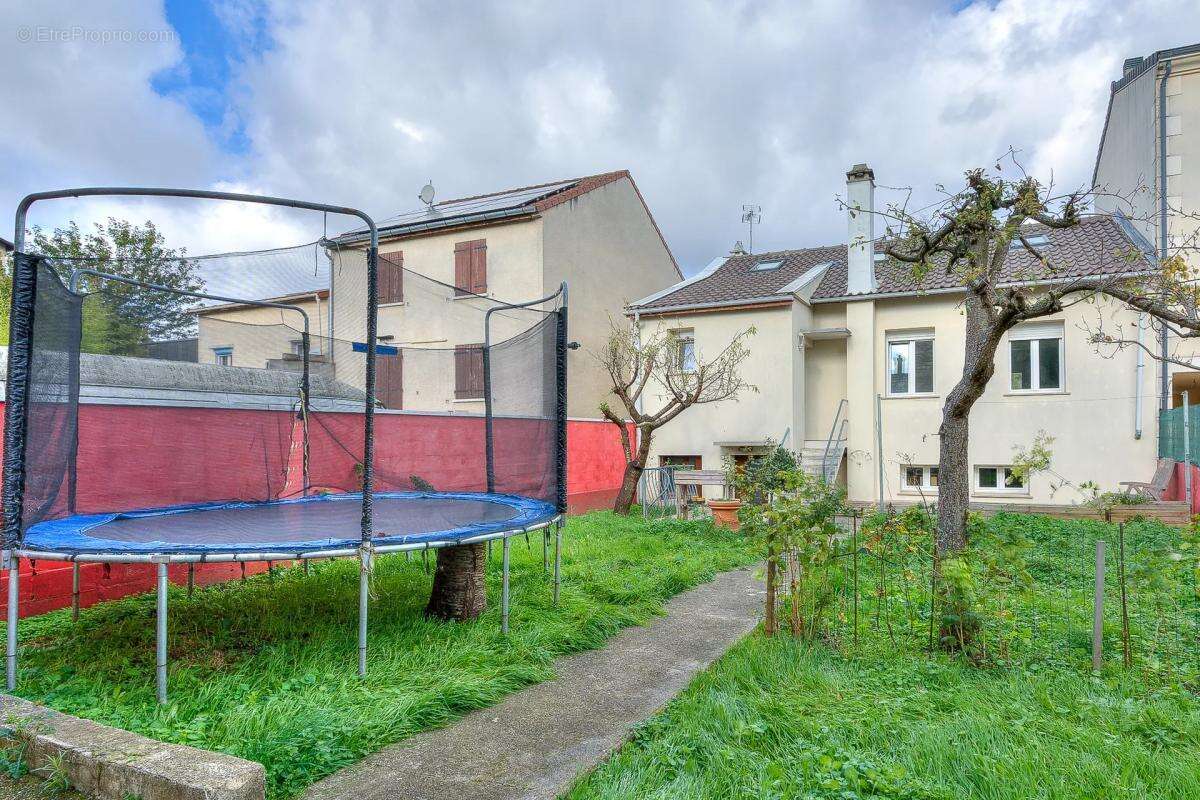 Maison à VITRY-SUR-SEINE