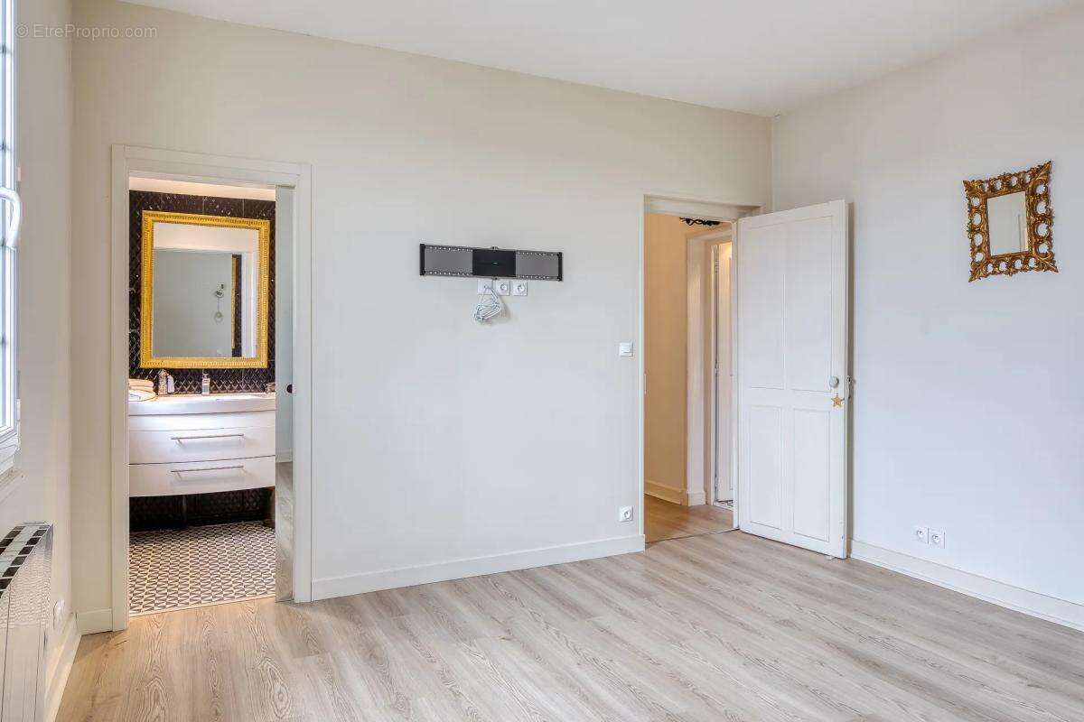 Maison à MANNEVILLE-SUR-RISLE