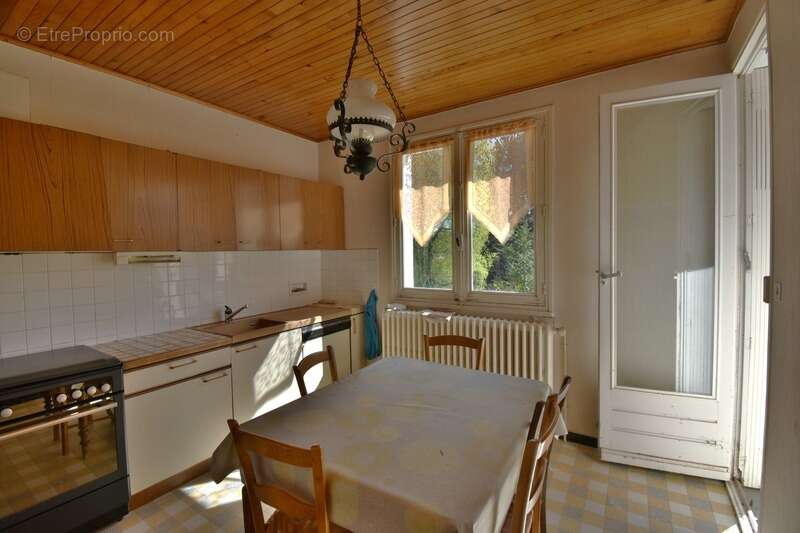 Maison à SAINT-AGREVE