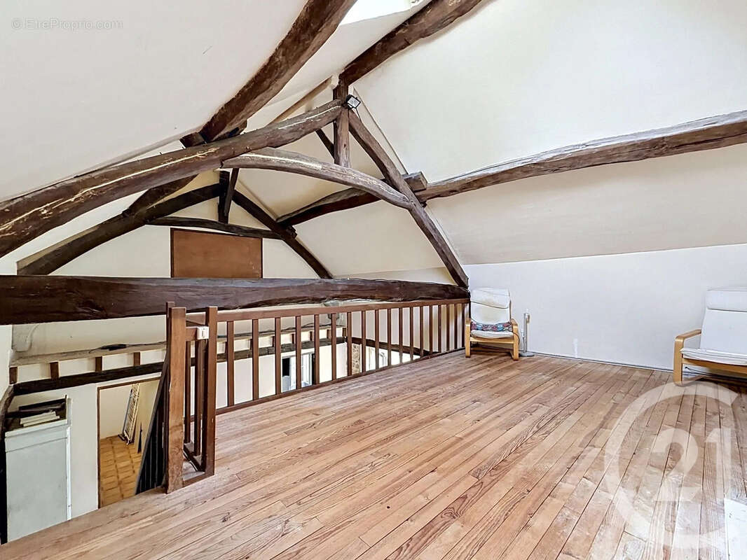 Maison à LA CHAPELLE-RABLAIS