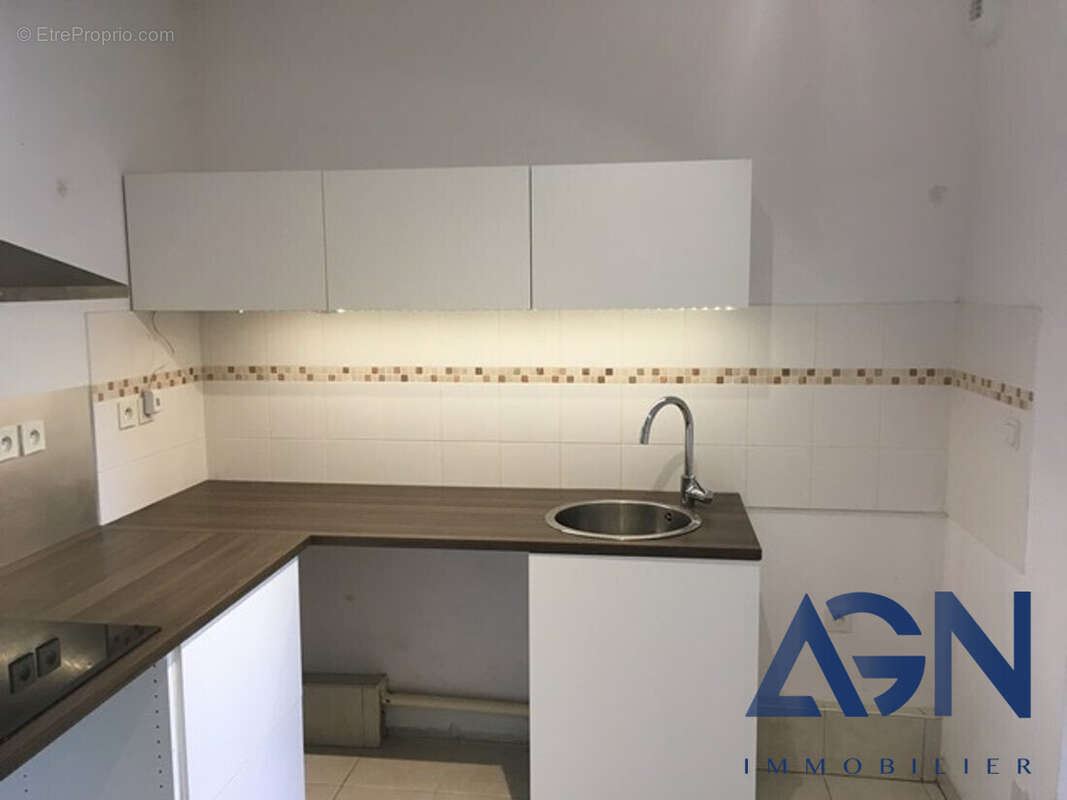 Appartement à MAUGUIO