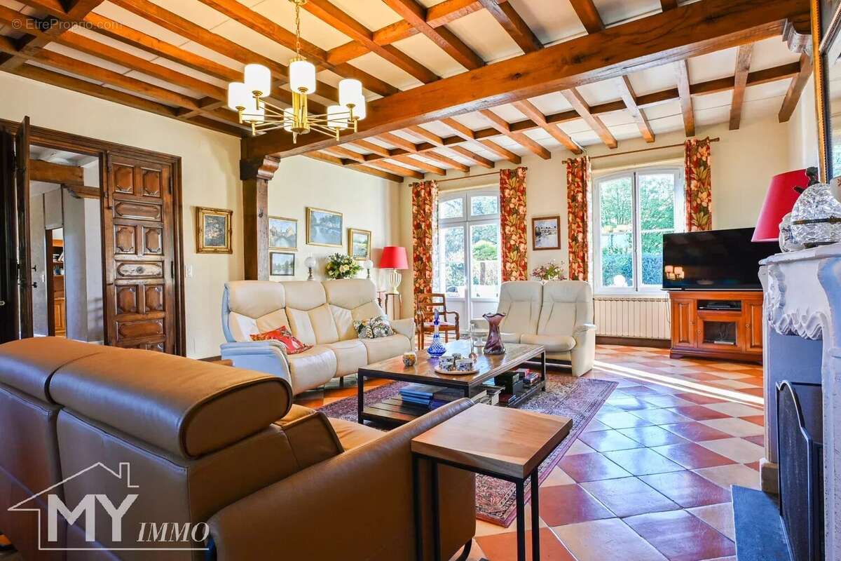 Maison à FOUGUEYROLLES