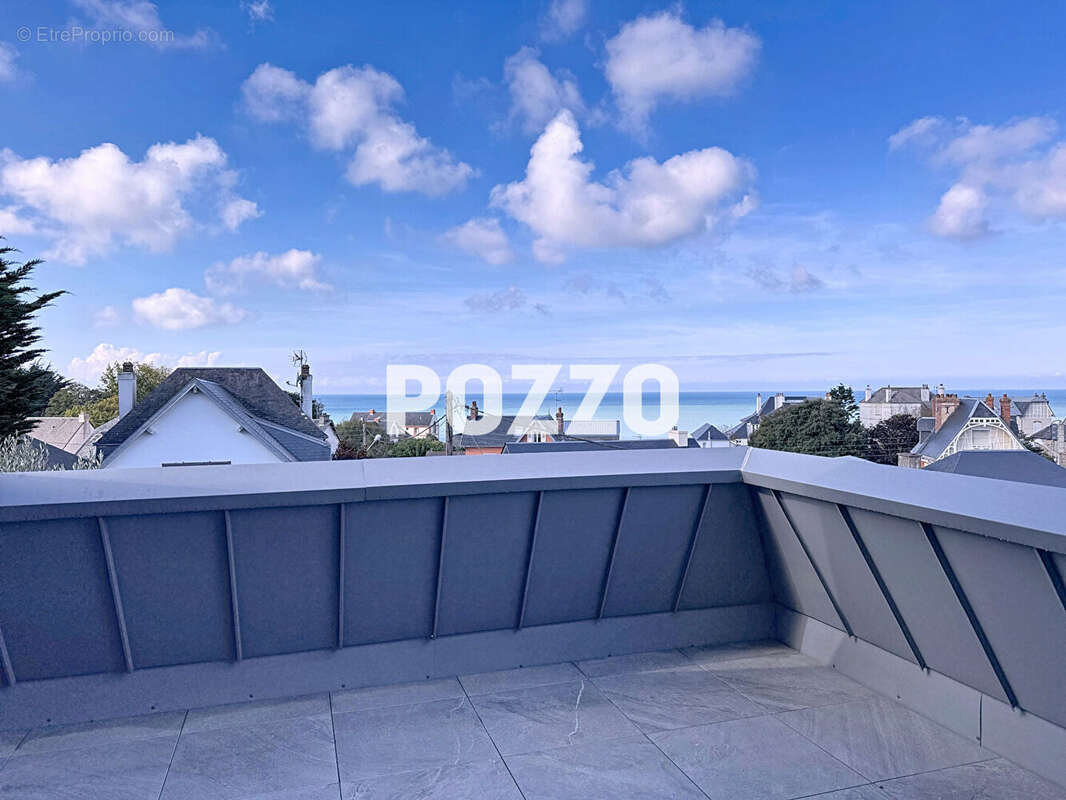 Maison à SAINT-PAIR-SUR-MER