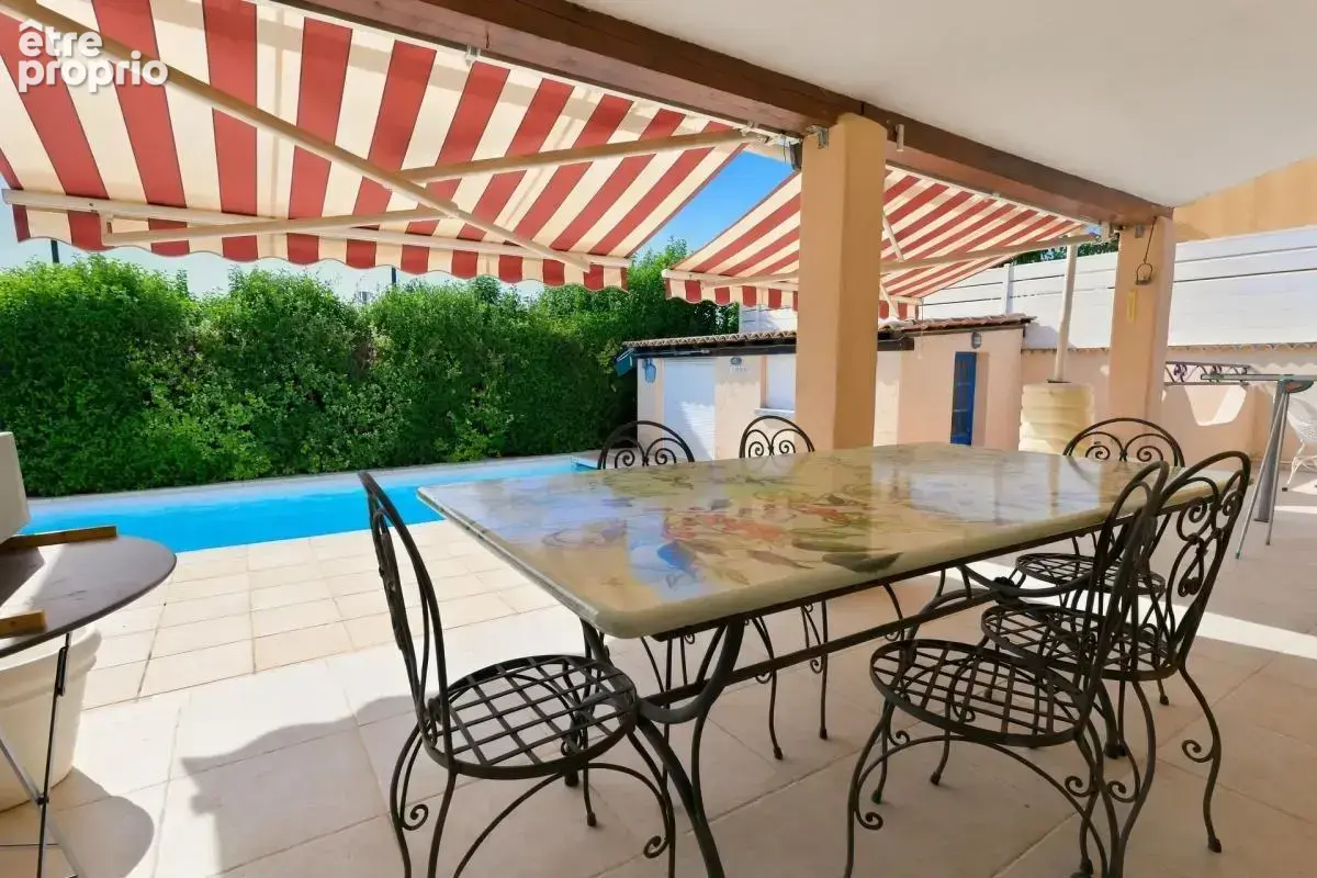 Maison de 5 pièces de 110 m² à Sanary-sur-Mer - photo 19