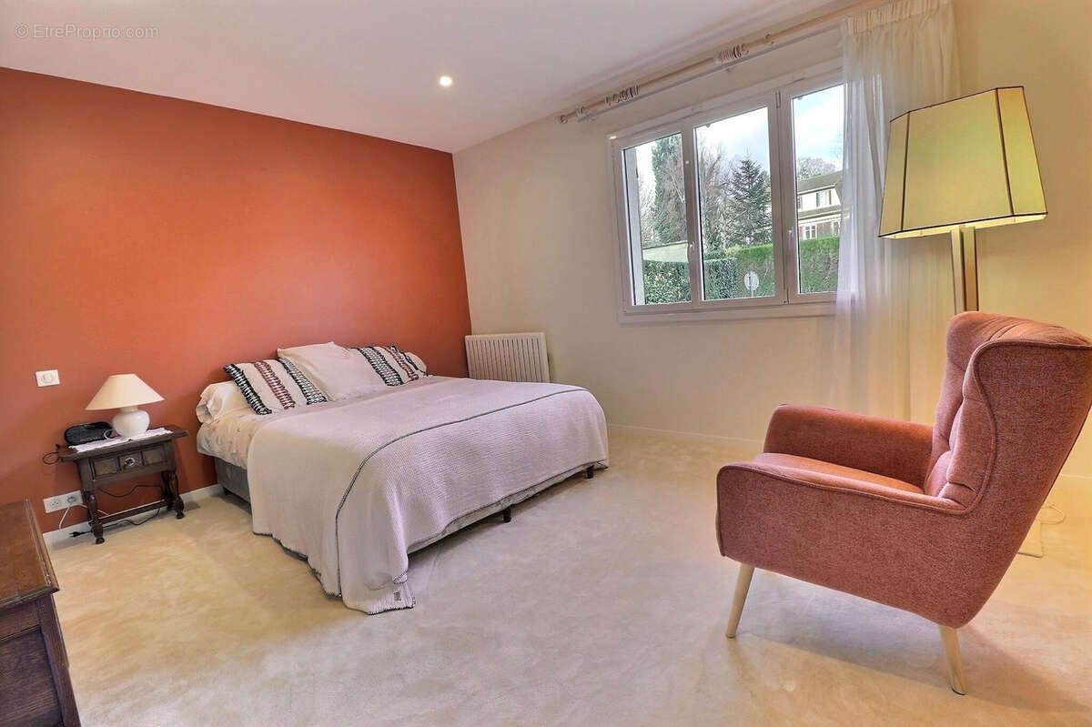 Maison à L'ETANG-LA-VILLE