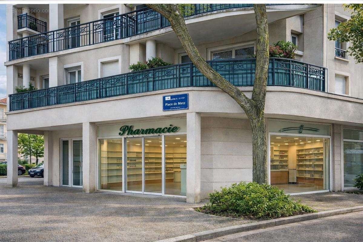 Commerce à VILLENEUVE-LA-GARENNE