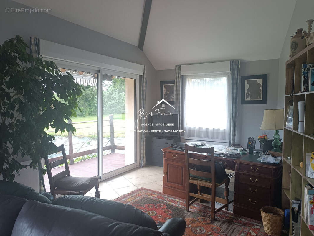 Maison à CHATELLERAULT