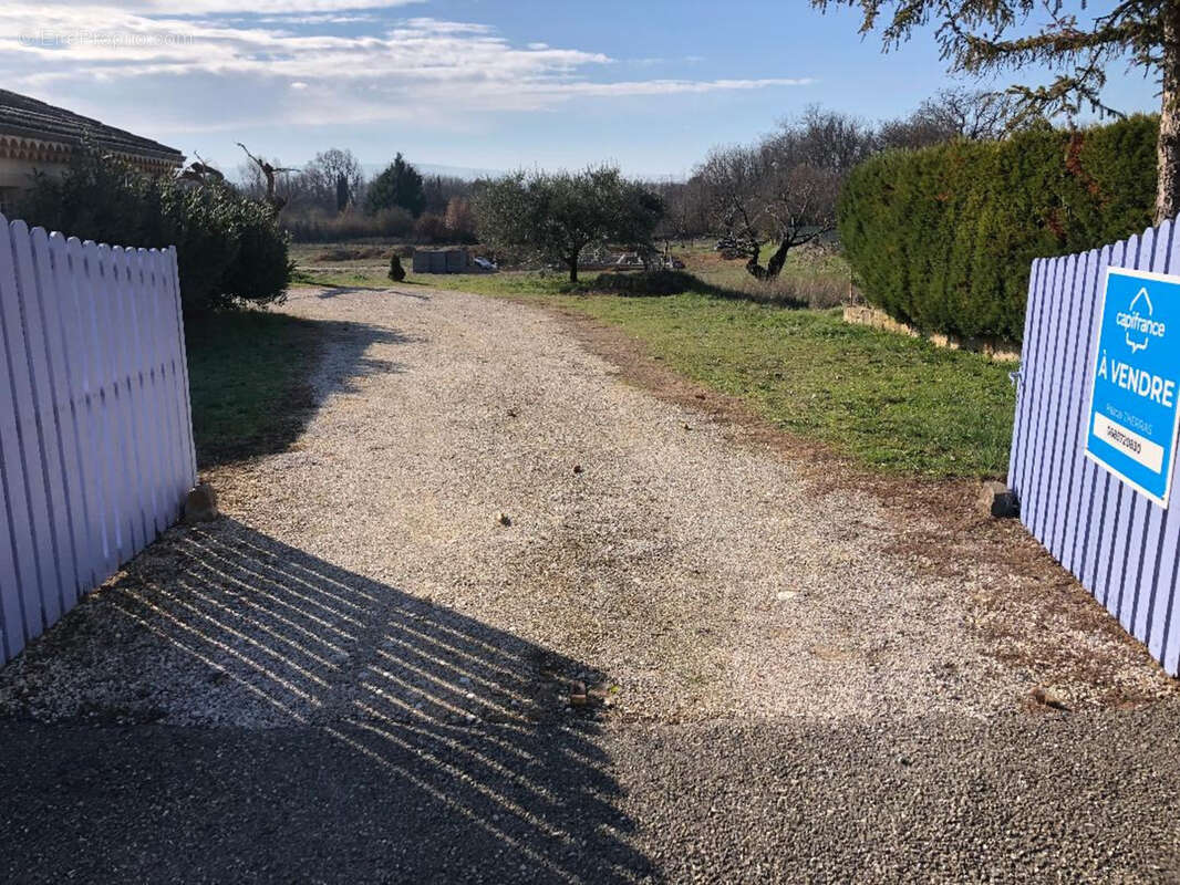 Maison familiale 125 m2 - Plain pied - vue Luberon - photo 5