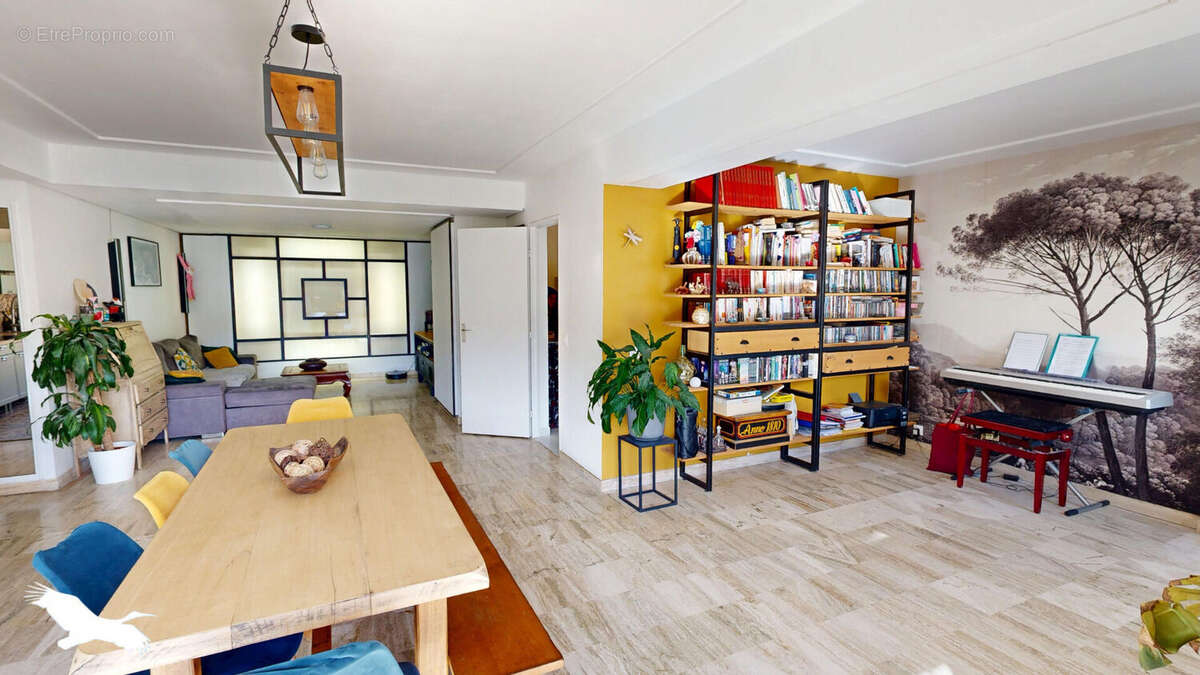 Appartement à MARSEILLE-9E