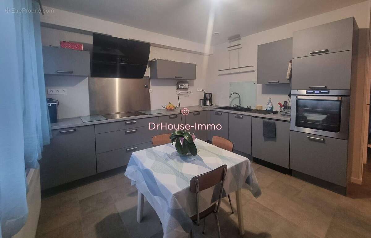 Maison à LUC-LA-PRIMAUBE