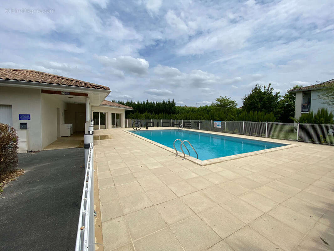 Appartement à SAINT-MARTIN-LACAUSSADE
