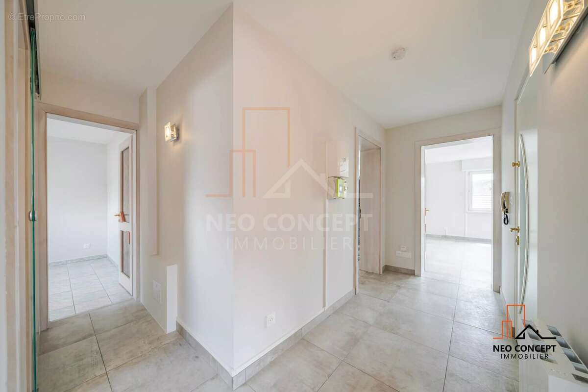 * GEUDERTHEIM - Très beau 3/4 pièces dans une petite copropriété de 3 logements, refait à neuf !! * - photo 9