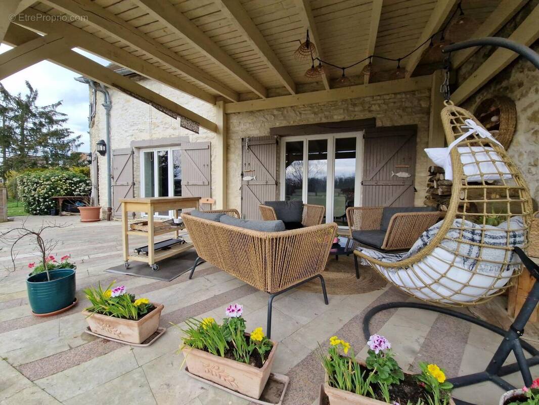 Photo 1 - Maison à FONTENAY-SAINT-PERE