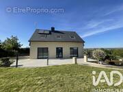 Photo 1 - Maison à SAINT-CARADEC