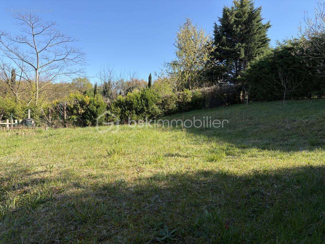 Maison familiale lumineuse avec grand jardin et sous-sol - photo 14