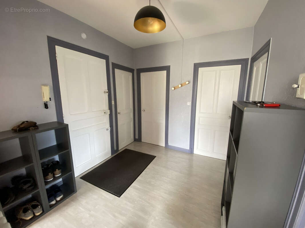 Appartement à COGNIN