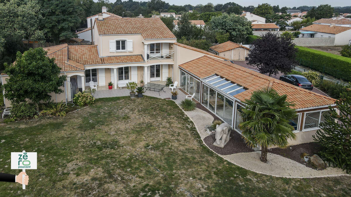 Maison à CHATEAUNEUF