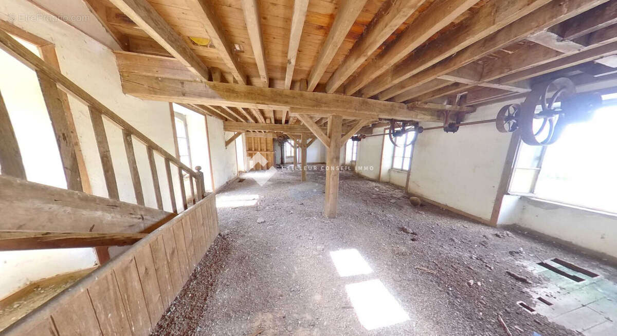 Maison 1000 m² à Pontivy  - photo 3