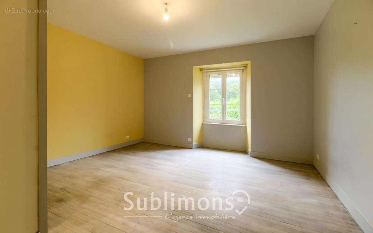 Maison à LA CHAPELLE-NEUVE