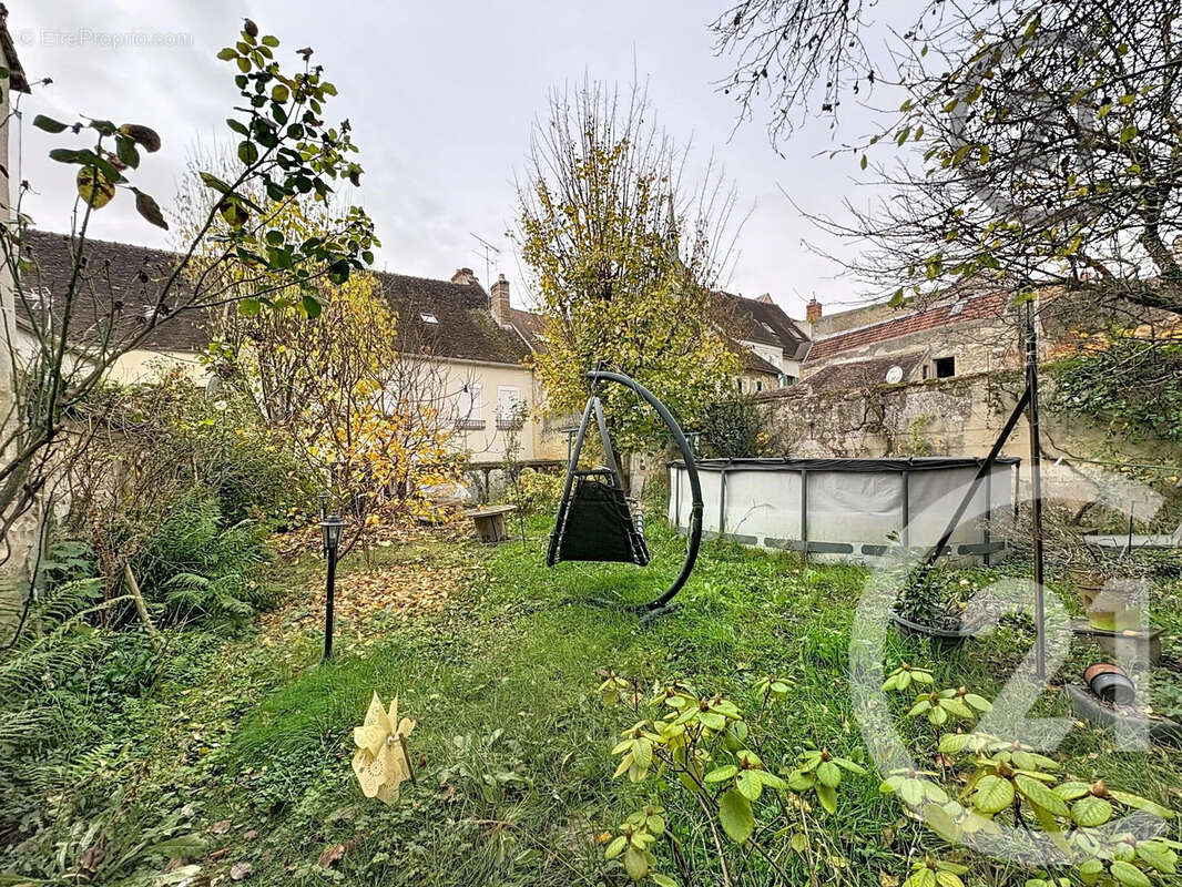 Maison à DONNEMARIE-DONTILLY