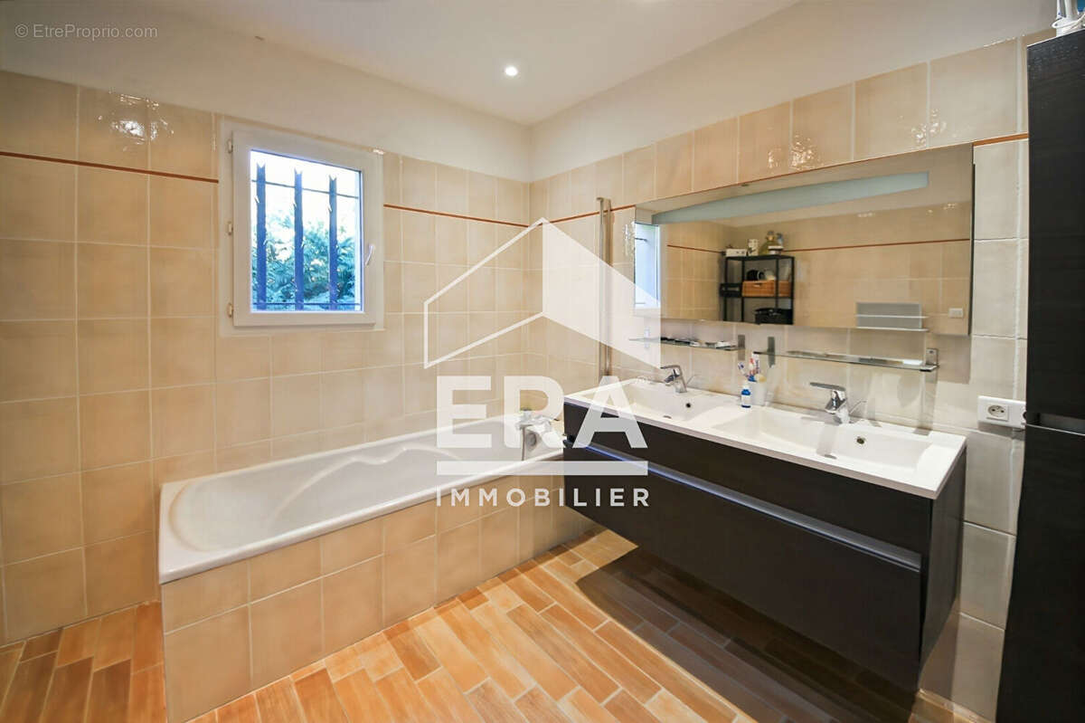 Maison 250m² à eyragues - photo 12