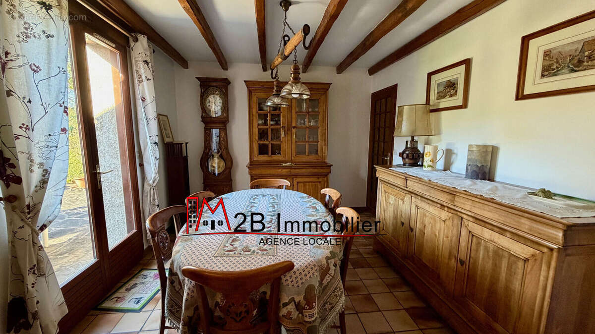 Maison traditionnelle sur beau et grand jardin - photo 4