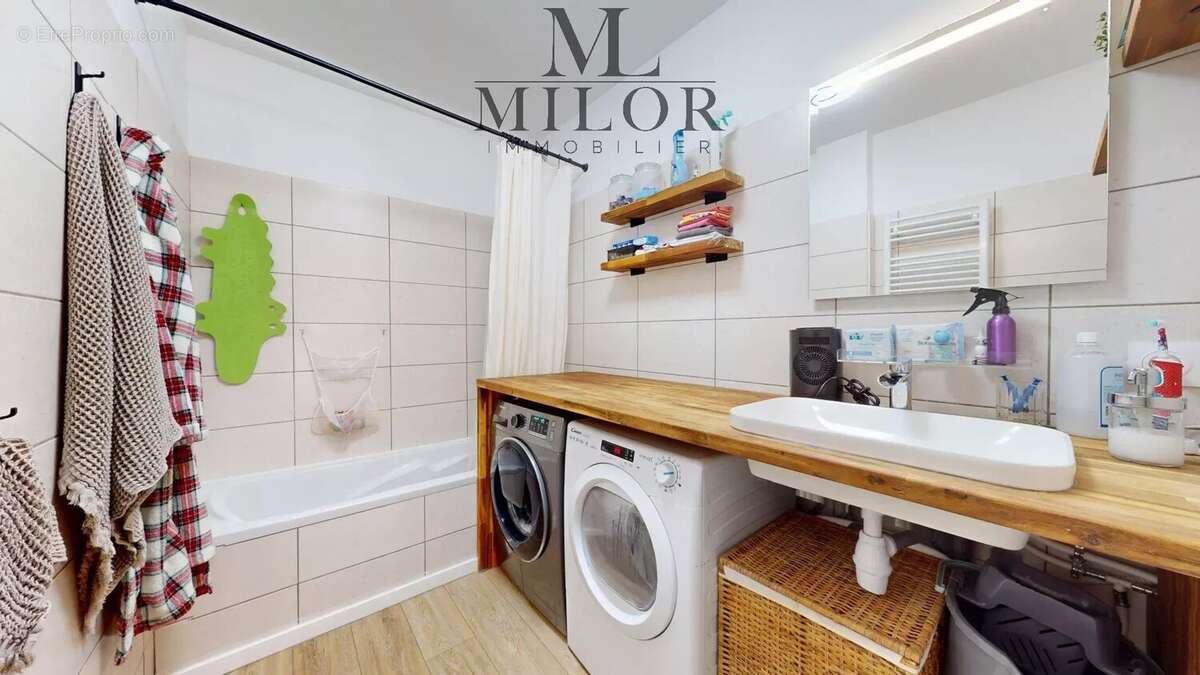 Appartement à SAINT-MARTIN-DU-VAR