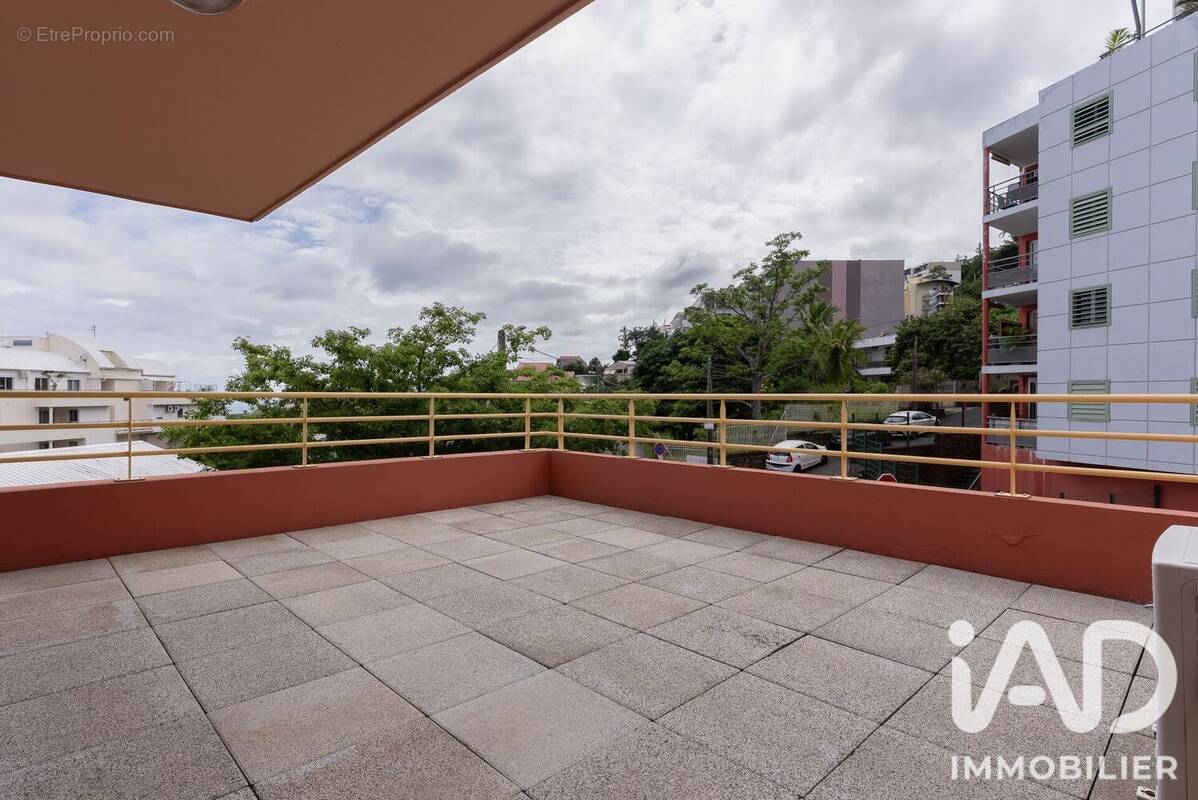 Photo 1 - Appartement à SAINT-DENIS
