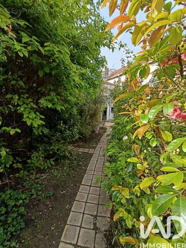 Photo 3 - Maison à BOURGES